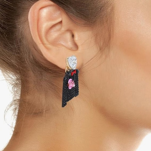 Betsey Johnson ♥️ Going All Out Mismatch Earrings - Picture 3 of 6